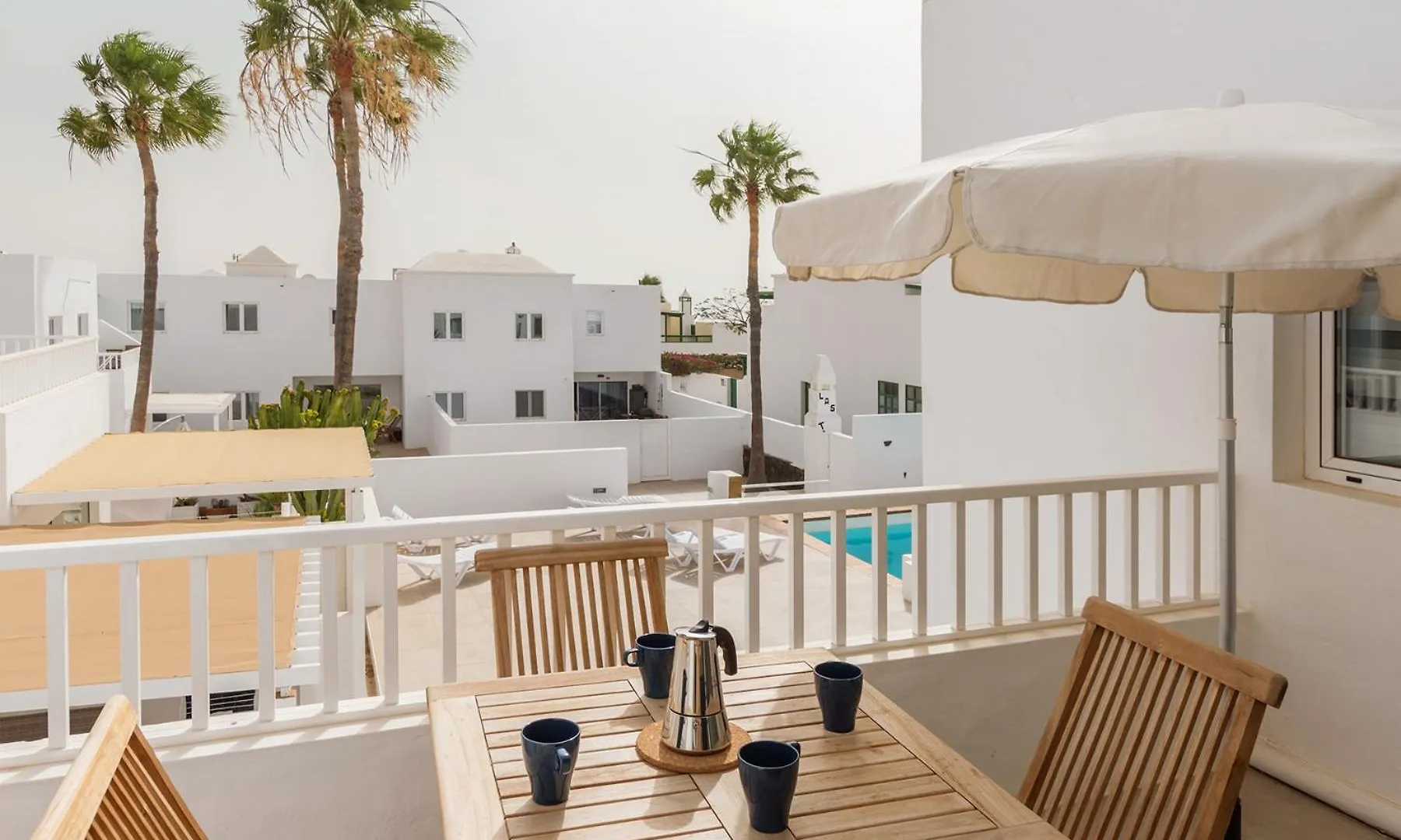 Lanzahost Tabaiba Green Costa Teguise